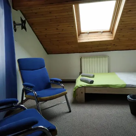 Warszawa Pulawska Piaseczno Hostel *